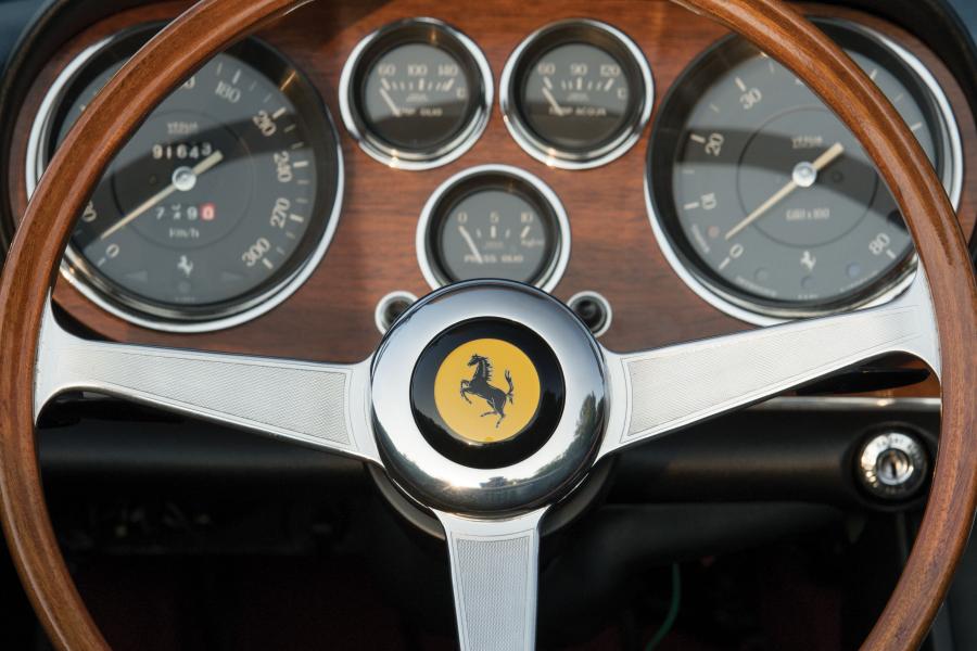 Панель приборов Ferrari 365 GTS (12163) 1968 года  (фото 12 из 22)